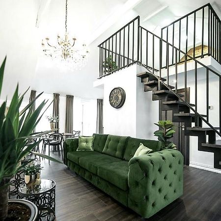 Luxury Loft Apartment คอนัส ภายนอก รูปภาพ