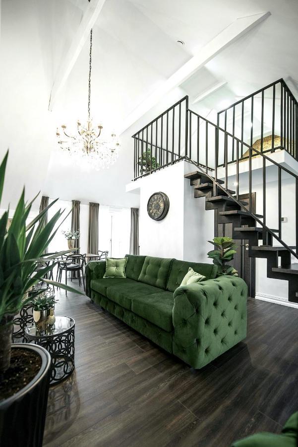 Luxury Loft Apartment คอนัส ภายนอก รูปภาพ